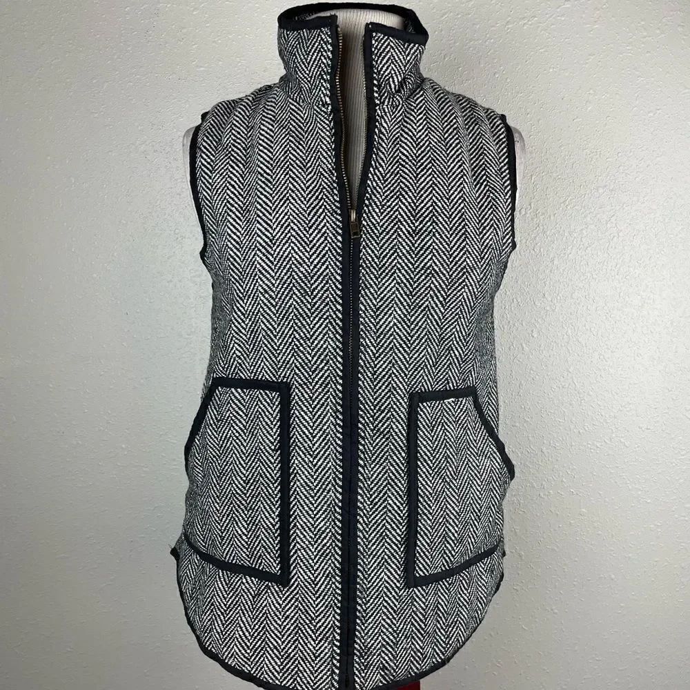 Honey Punch Black and White Vest Size S EUC